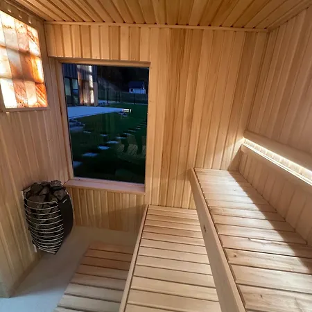 Spanie W Modrzewiowej Stodole Apartament *